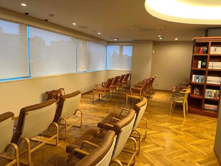 クリニックの院内（撮影／集英社オンライン）