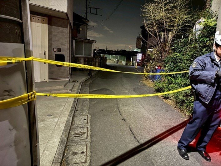 〈西東京・母子4人死亡〉「現場には血だらけのオノと包丁が…」無理心中か、夏は庭先でBBQやプール遊びの仲良し一家…事件直前に母は父と電話、当日に息子一人が学校を欠席_8