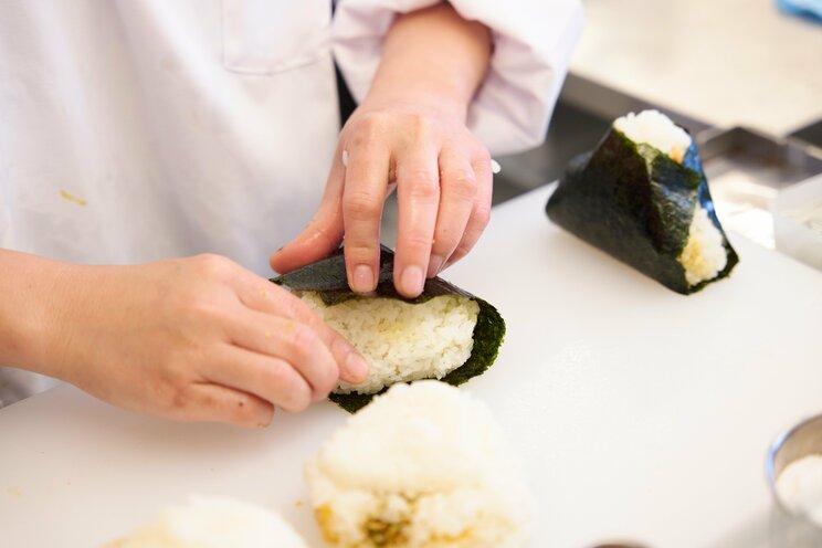 開店日から毎日行列！ 雑司ヶ谷おにぎり専門店「山太郎」の絶品“握らない”おにぎり。自宅で再現する方法とは？_22