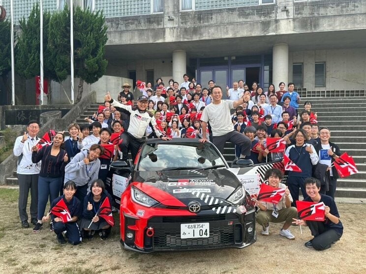 2024年10月、FC今治高校の教育方針に共鳴したトヨタ自動車・豊田章男会長が特別講師としてやってきた。 （写真提供／FC今治）