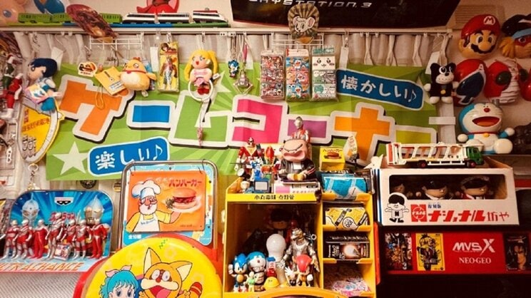 これぞ最高の子ども部屋!? レトロゲーム機やオモチャに埋め尽くされた夢の部屋に憧れと賞賛の声、続々「親になるべく迷惑をかけないように…やがては自分のランドをつくりたい」_4