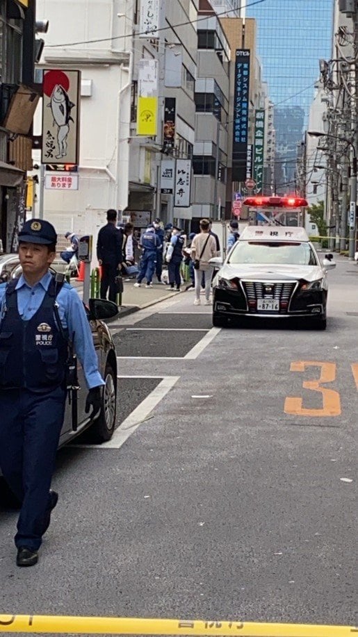 〈新橋・ガールズバー刺殺〉「ガチ恋のお客さんが来て彼女が心配」アプリで出会った中年男（49）が金銭トラブルで18歳店員を殺害_4