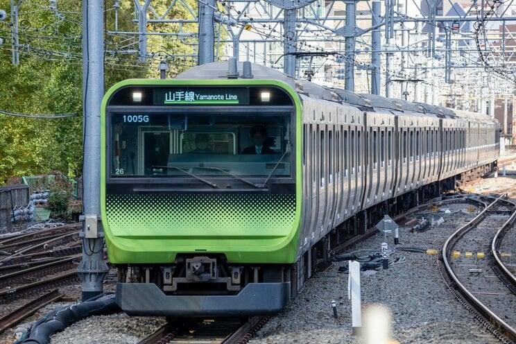 〈満員山手線にベビーカーで炎上〉「折りたたまず乗車できる」はずなのに「避けるべき」「みんなで守るもの」と賛否…JR東日本が示した見解_20