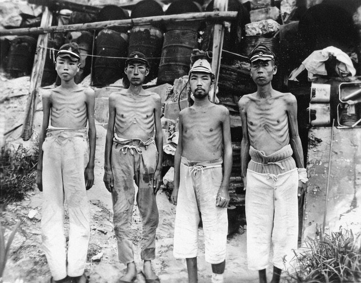 〈終戦81年〉出撃前の特攻隊、原爆のきのこ雲、火炎放射器で焼かれる沖縄…AI技術と対話をもとにカラー化した写真が繋ぐ“過去と現在”_53