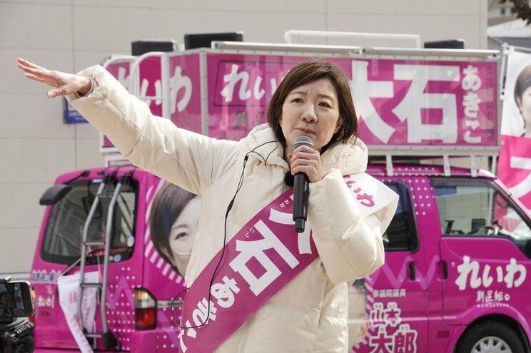 話す時の身振りが山本太郎氏に似てきた大石あきこ氏（撮影／集英社オンライン）