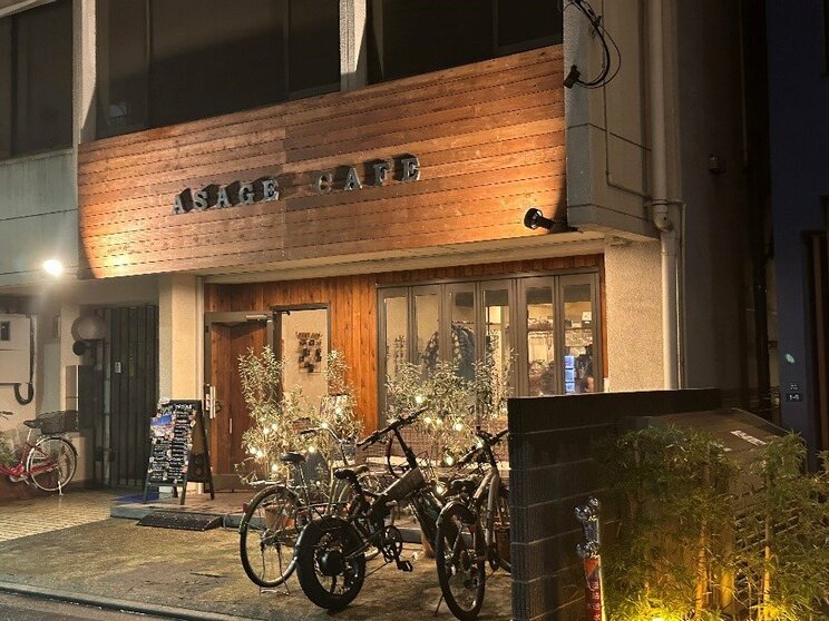 蔵前のおしゃれカフェ ※写真は蔵前にあるカフェで前後のコメントとは関係ありません(撮影/集英社オンライン)