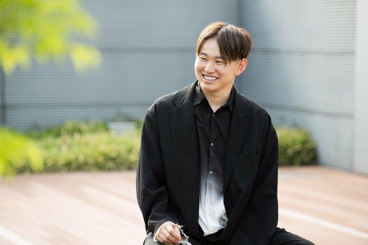 「スタートアップのような組織運営を、歴史ある企業内でやっている」と評する。