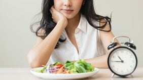 女性が男性より甘いものが好きなのにはワケがある…安易な糖質制限が女性にとって危険である身体の仕組みとは?