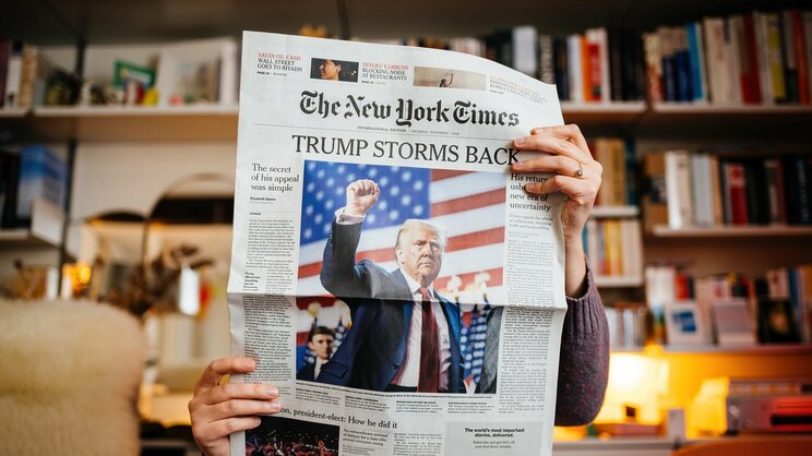 高市首相を「ごますり巧み」と断じた朝日新聞、「愛嬌」と評価したニューヨーク・タイムズ…日米首脳会談で“別の物語”が描かれた理由_2