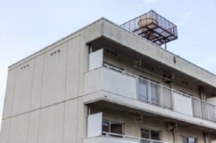 近年、古いマンションなど不動産関連の押し買いトラブルが多数発生している（写真はイメージ）