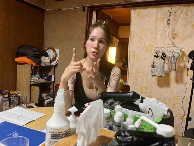 昨年わいせつ動画を投稿し逮捕され、執行猶予付きの判決後に再始動のインタビューに応じた32歳女性（当時）