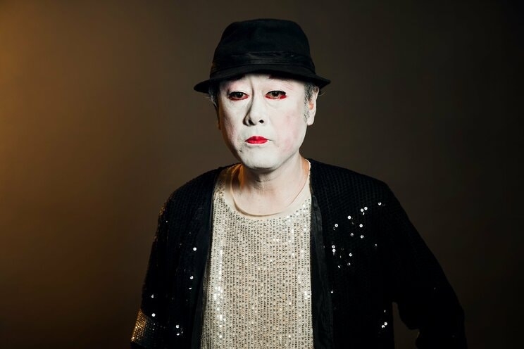 梅沢富美男劇団で白塗りや女形を学んだというコウメ太夫