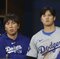 大谷選手と水原氏(写真/共同通信社)