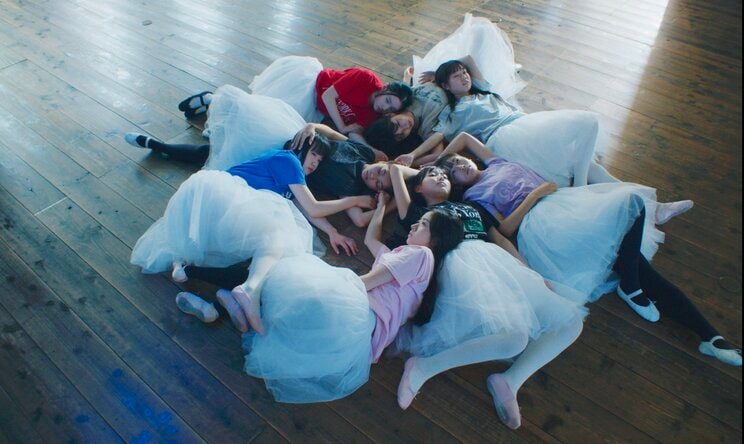 ©2025 BITTERS END/CHIAROSCURO