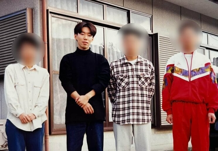 地元の愛媛で１回目の結婚をした21歳のときのともさん(写真／本人提供、以下同)