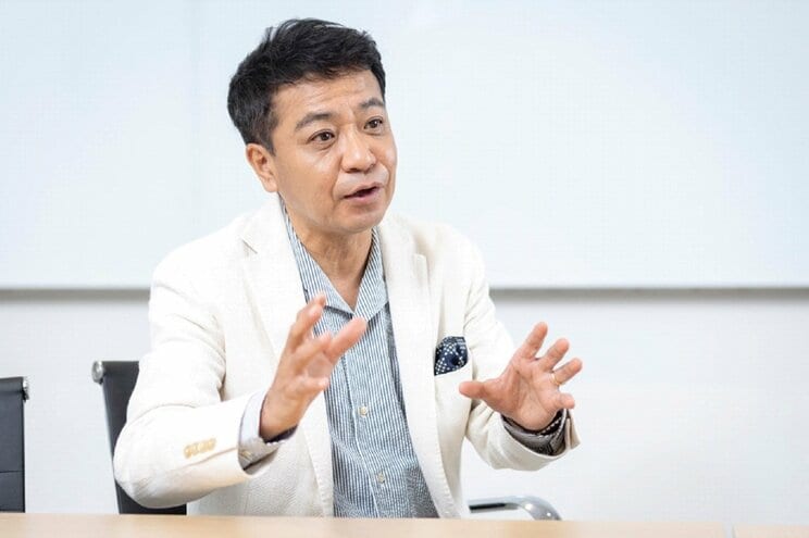 志村さんとの出来事を語る中山秀征　撮影／齋藤周造