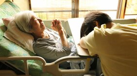 「介護知識を持たない介護者(家族)もまた社会的弱者」家族の負担を減らす視点に欠ける日本の介護保険制度の設計エラー