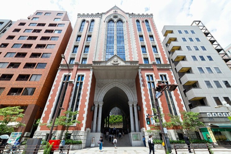 福沢諭吉が創設した慶應義塾大学　写真／Shutterstock