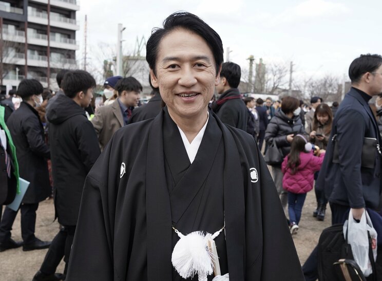 リーゼント込みで50万円、龍を入れて60万円、幟(のぼり)を入れて80万円、北九州市二十歳の記念式典は今年もド派手だった_18