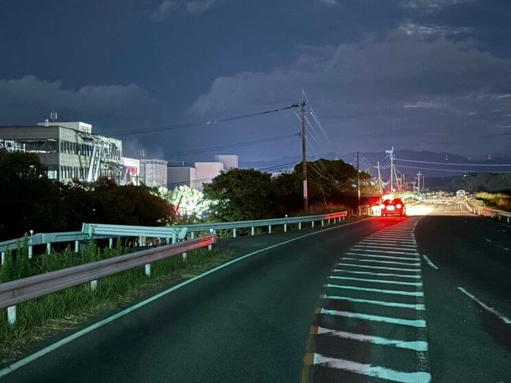 イオン専門店従業員が語る爆発の恐怖「トイレや下水道のような臭いがして…外に出たらドーンと」近隣店舗の設備スタッフは「休んでいる場合ではない」続く救出と捜索《熊本地震》_18