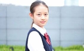 13歳で難関国家試験に合格! 山田花凜を育て上げた“両親の教え”とは? 「我が家に反抗期はないからね」って