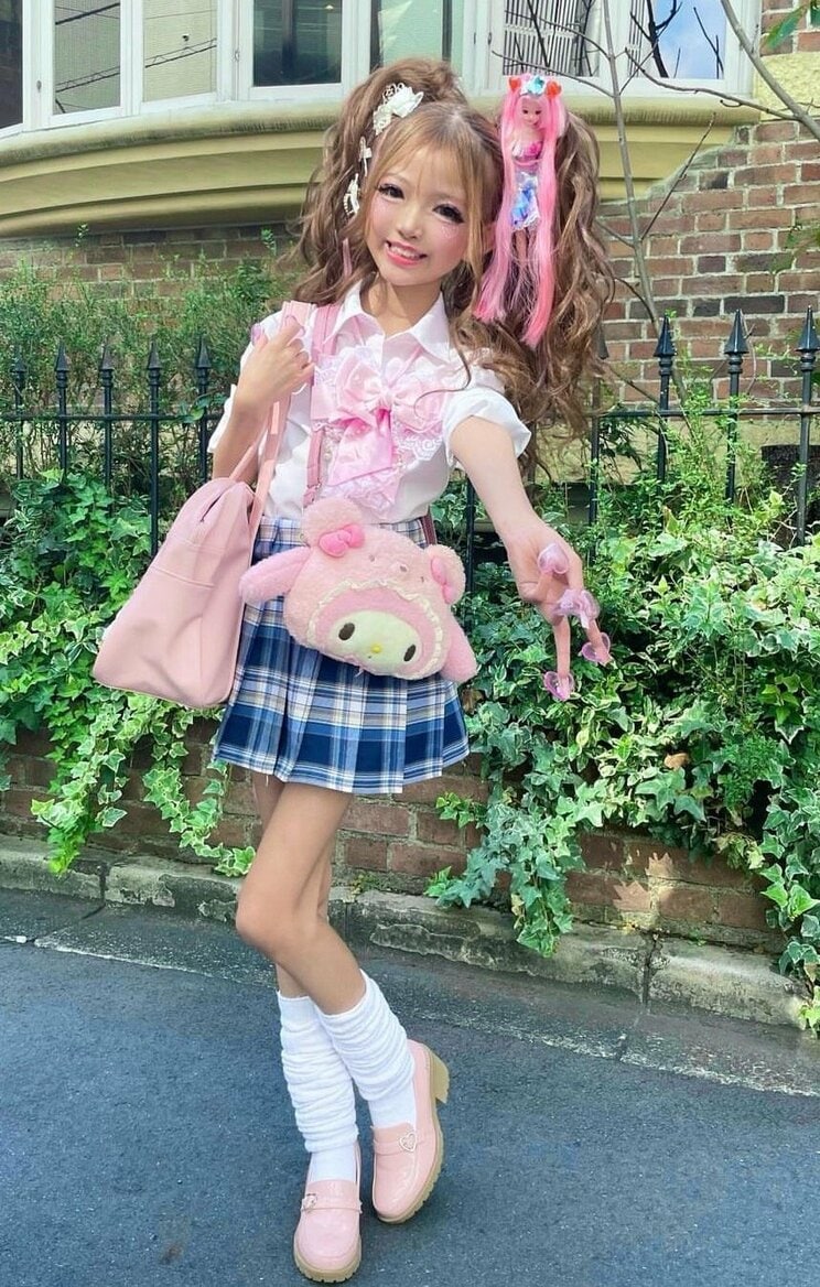 〈親子で姫ギャル〉「子どもの意見を尊重してます」小学生ギャルインフルエンサーママの子育て論「アンチの声は気にしてません」「むしろ時間を使ってくれて感心」_10