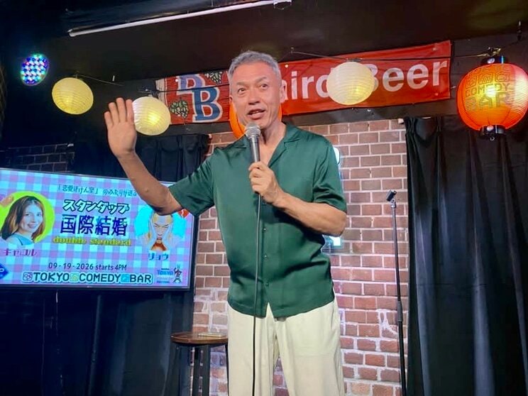 Tokyo Comedy Barでスタンダップコメディアンとして舞台に立つ「マンハッタン」ことRyo Hayashiさん（撮影／木下未希）