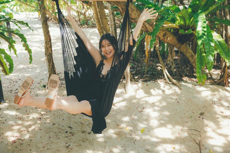 「韓国では練習中にメンバーのお尻は触っていません（笑）」白間美瑠の挑戦「新しい写真集では週プレに脱がされました」【独占未公開写真あり】_2