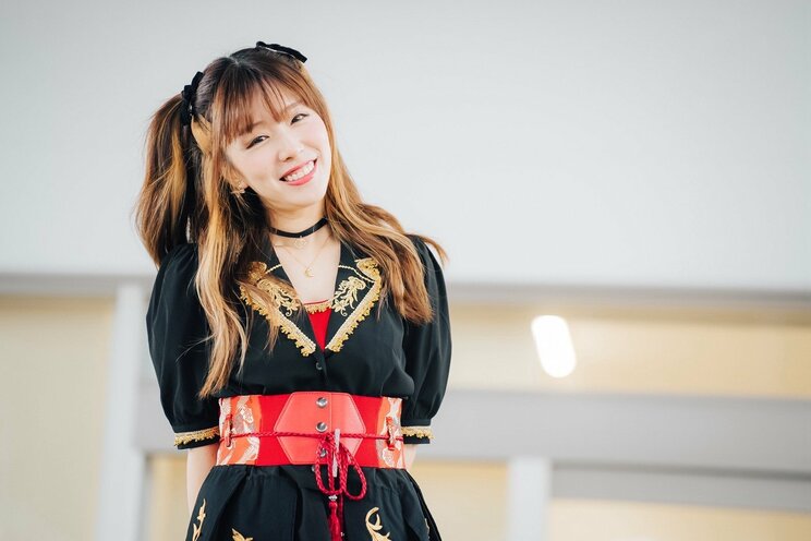 上司や同僚はこの姿を知らないようだ（写真／本人提供）