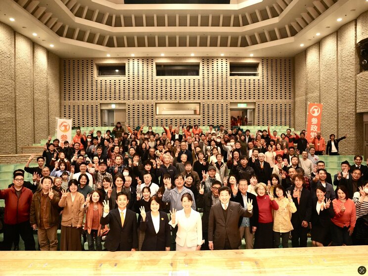 タウンミーティングに参加する豊田真由子氏（写真／本人SNSより）