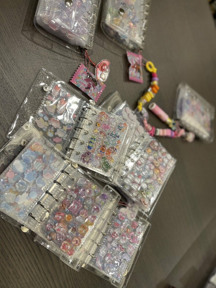 「ボンボンドロップだけじゃない」整理券・転売・ニセ物も…“令和のシール戦争”に親も奔走「始発に乗って朝５時から並びました」“おしり”も高レートで取引_18