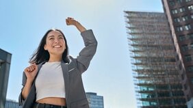 偽りのポジティブ思考はやる気を奪うだけだった?  最新研究でわかった“前向き神話”がもたらす2つの副作用