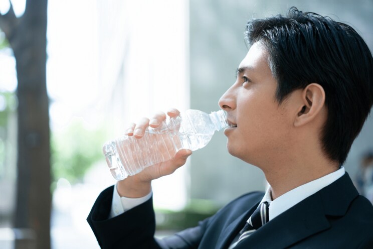 飲む前、飲みながら、飲んだあとに‥‥二日酔いを避けるためにできる対策は10もあった！_3