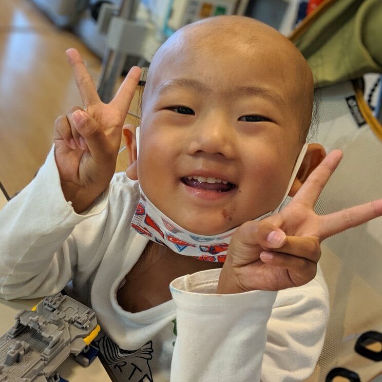 闘病生活中も笑顔を見せていた一馬くん（写真／青木佑太さん提供）
