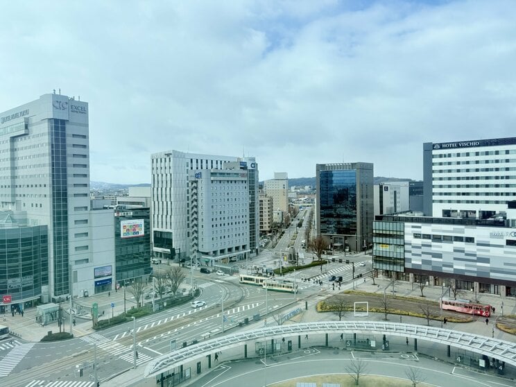 富山駅前（PhotoAC）