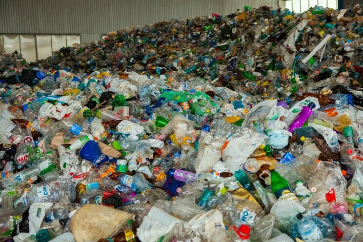 何故プラスチックゴミが海に流失するのか。では埋めればいいのか？焼却すればいいのか？　廃プラスチックのもっとも「サステナブル」な処分方法とは_3