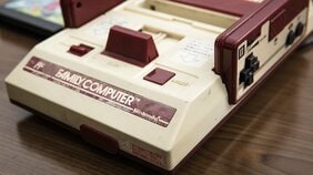 自分たちが面白いと思うゲームを信じて突き進んだ若者たちの挑戦。危機的状況にあったスクウェアを救った初代『ファイナルファンタジー』誕生秘話