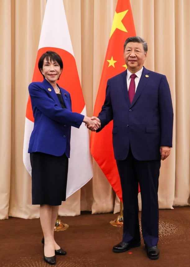 25年10月、習主席と会談を行なった高市総理（首相官邸公式Xより）