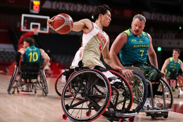 [2021年東京2020パラリンピック]準々決勝オーストラリア戦では15得点12リバウンドのダブルダブルを達成（写真：長田洋平/アフロスポーツ）