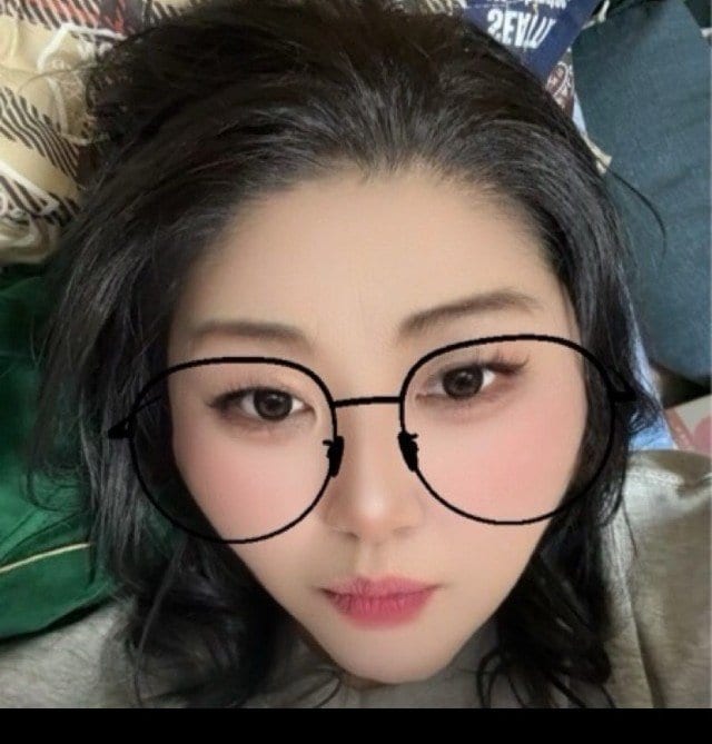加工された櫻井容疑者の写真（SNSより）