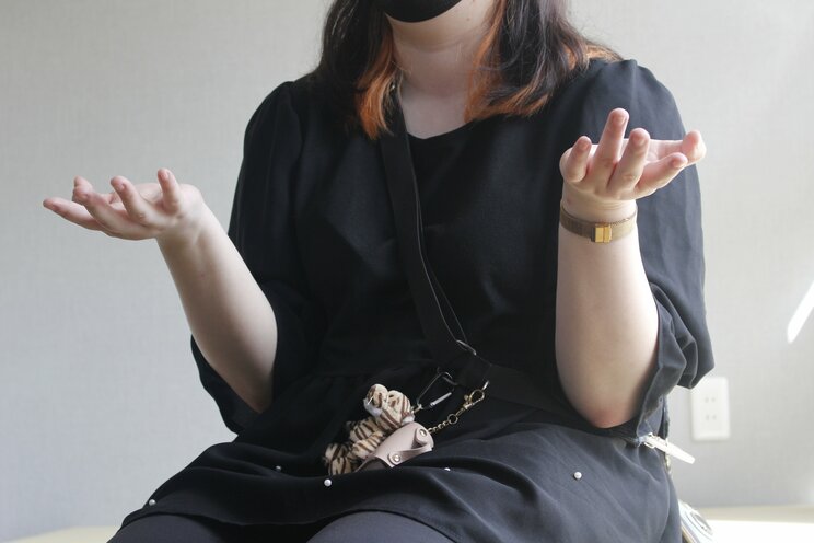 うつ病で働けなくなり自己破産も経たという虎井おんさん（撮影／集英社オンライン）