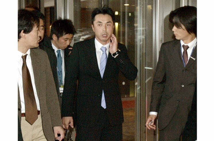 スワローズの内野の要として現役バリバリの時期にプロ野球選手会会長を引き受けた宮本慎也