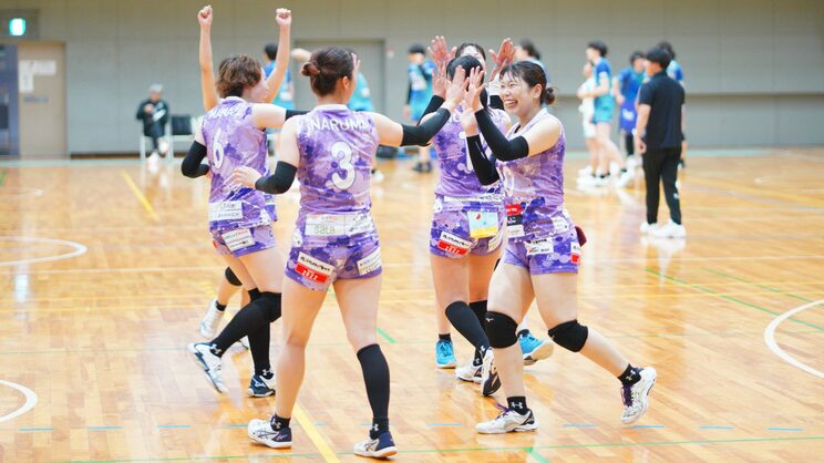 チームメイトの面々と笑顔が弾ける