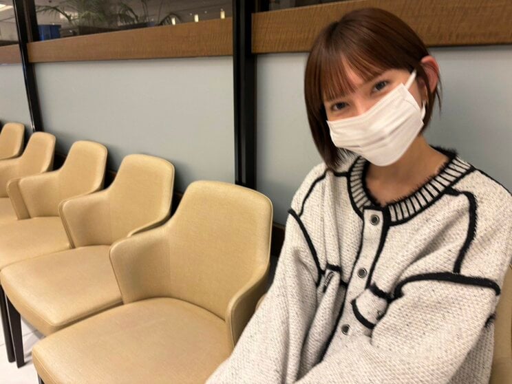 取材に応える丸の内OLレイナ氏