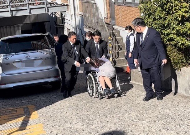 「ケンちゃんにはお金を任せられない」金庫番の姉が懸念したボンボン夫は過去に自己破産も。「下着の組み合わせが気に入らない」と自宅に放火したヤバすぎる妻は我が子と母の骨壺もゴミと共に…〈浅草・4歳児殺害〉_24