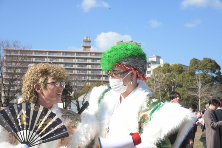 〈画像多数〉「カッコよく撮ってくださいよー！」 今年もド派手な衣装で盛り上がりを見せた北九州・二十歳の記念式典密着ルポ_35