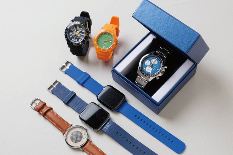 グッズ特典の定番ともいえる時計。昨今はスマートウォッチも