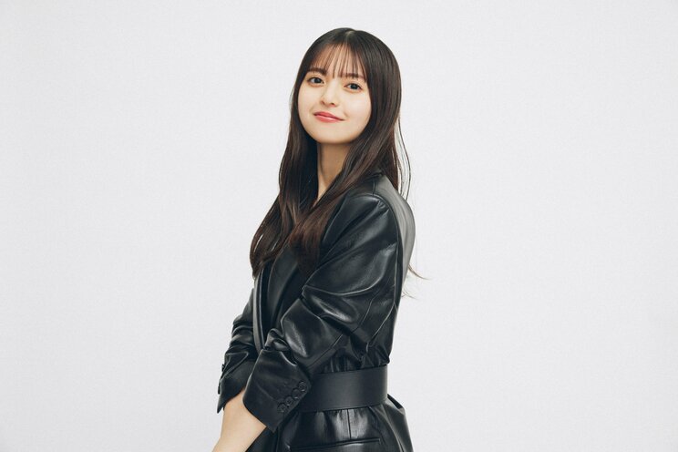 齋藤飛鳥が「手札がまったくない状態で臨んだ」映画『サイド バイ サイド 隣にいる人』。坂口健太郎は「こういう不思議な世界観の作品があってもいいと思えた」_6
