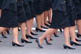 女子学生への公然セクハラ、シャワー室の盗撮、頻発する窃盗事件…問題だらけの防衛大でそれでも私が4年間退校せずに全うすることができた理由【学生たちの証言】
