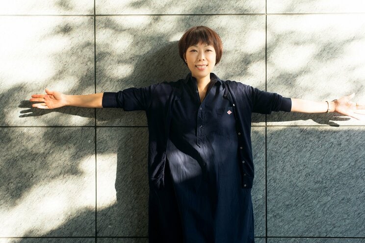 音楽活動をセーブしていた時期には2人の娘の育児があったという